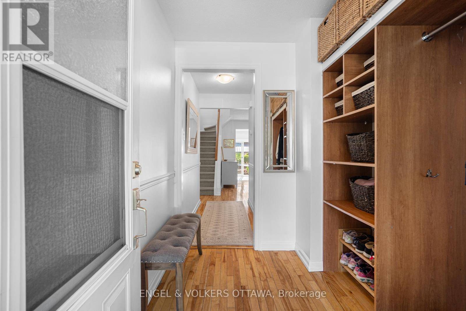 Ottawa, ON K1C6A3,1862 WINDFLOWER WAY