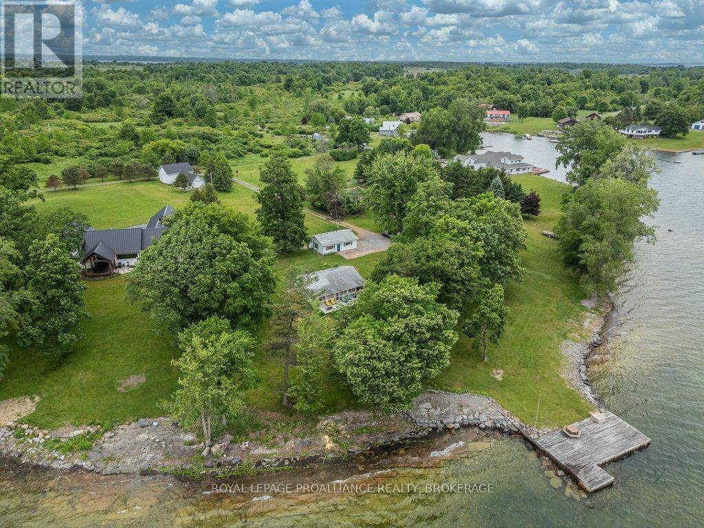 27 BERRY LANE, Frontenac Islands (the Islands), ON K0H2Y0