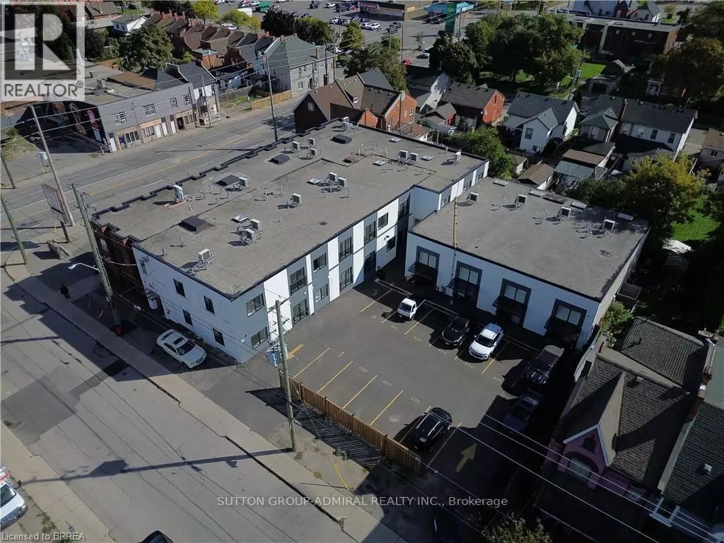 Hamilton (central), ON L8L4S6,252 Catharine ST #106