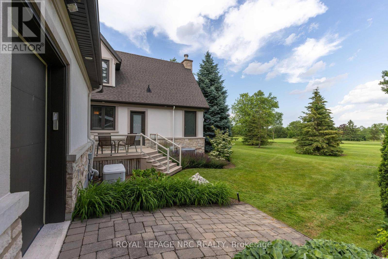 St. Catharines (old Glenridge), ON L2R4C1,115 RIVERDALE DRIVE