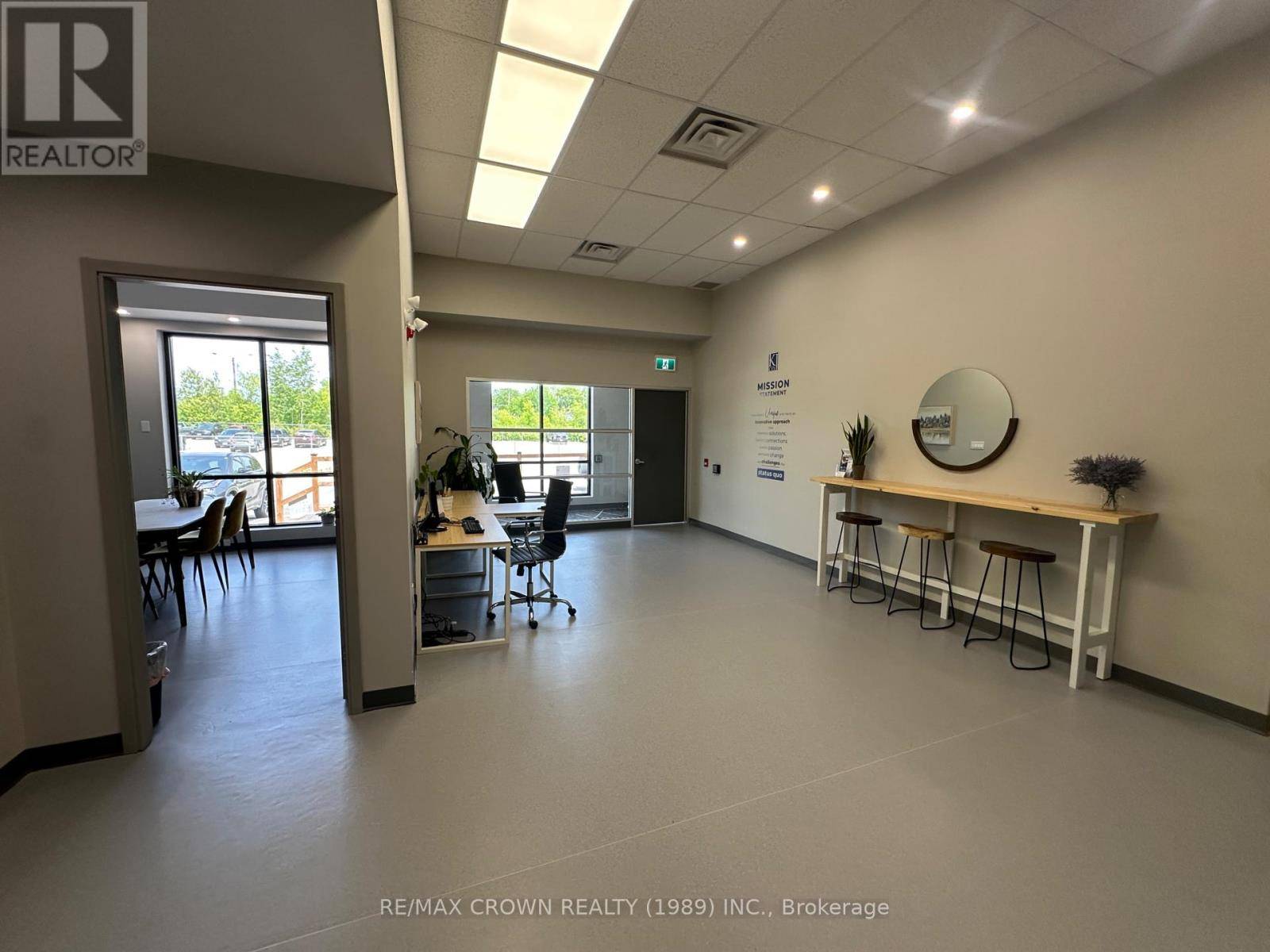 North Bay (central), ON P1B3B9,150 First AVE West #3