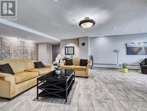 St. Catharines (glendale/glenridge), ON L2T3G8,35 Towering Heights BLVD #1002