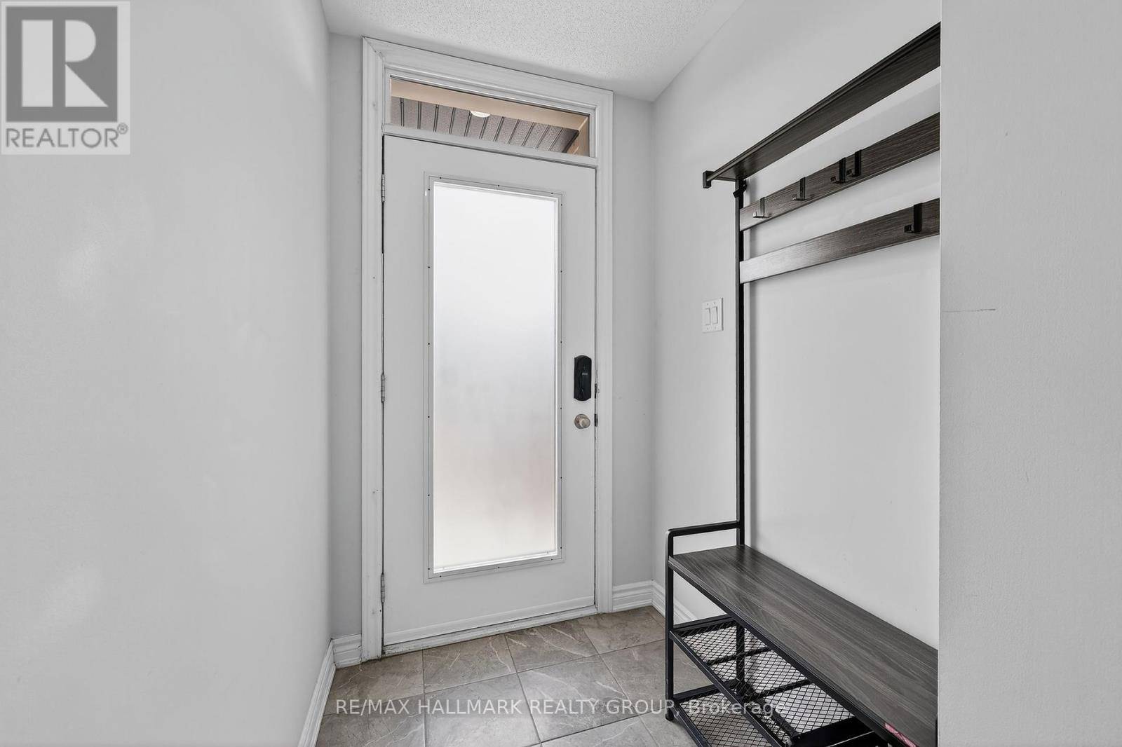 Ottawa, ON K1K5A5,551 TAKAMOSE PRIVATE