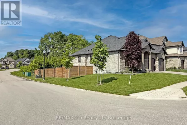 Woodstock (woodstock - North), ON N4T0J1,255 WEDGEWOOD DRIVE