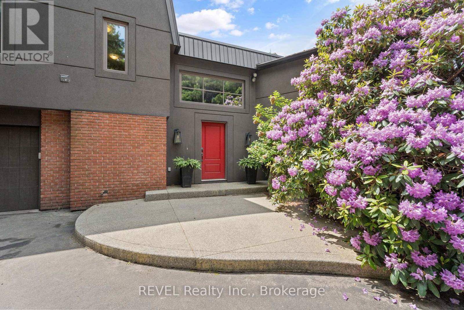 Pelham (north Pelham), ON L0S1M0,2027 HANSLER STREET