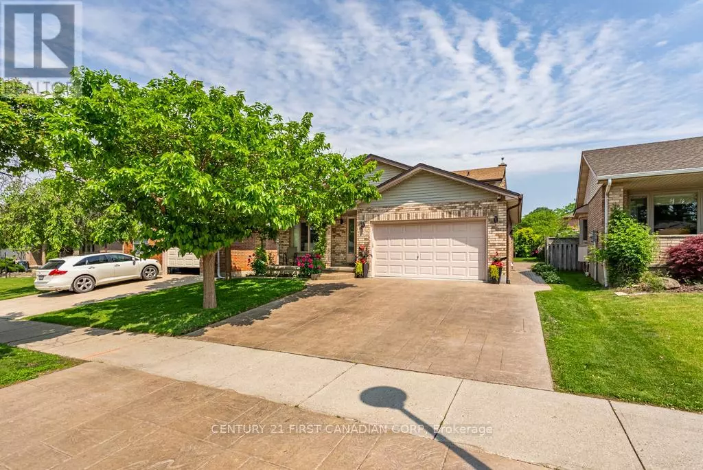 London South (south X), ON N6E3P9,169 ASHLEY CRESCENT