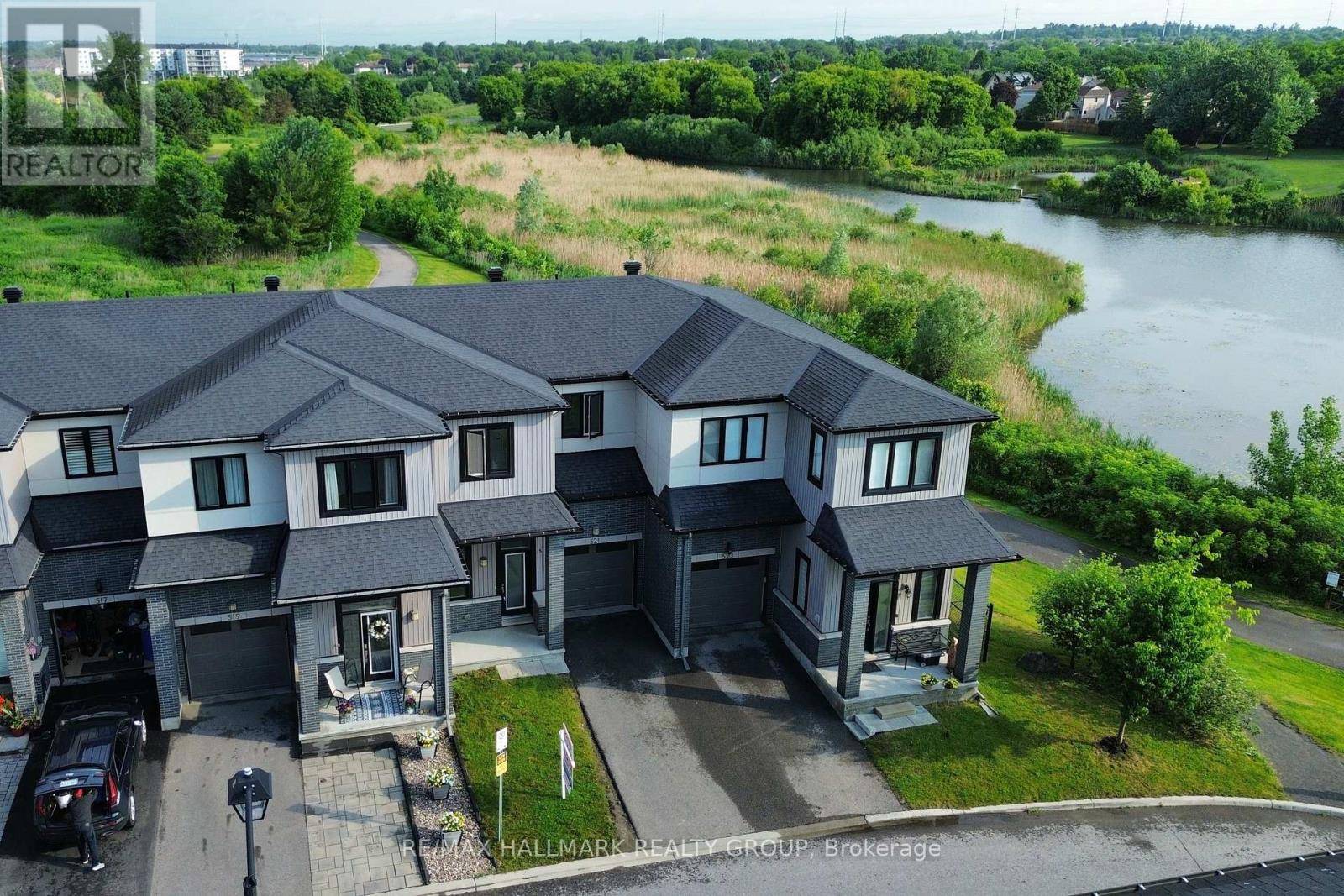 Ottawa, ON K2M0M9,521 RADIANT PRIVATE