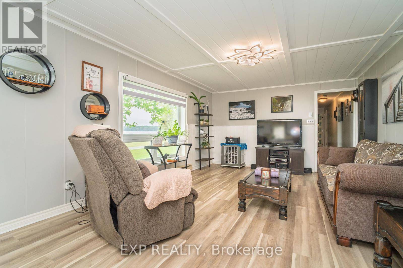 Mcnab/braeside, ON K0A3L0,5 EVERGREEN LANE