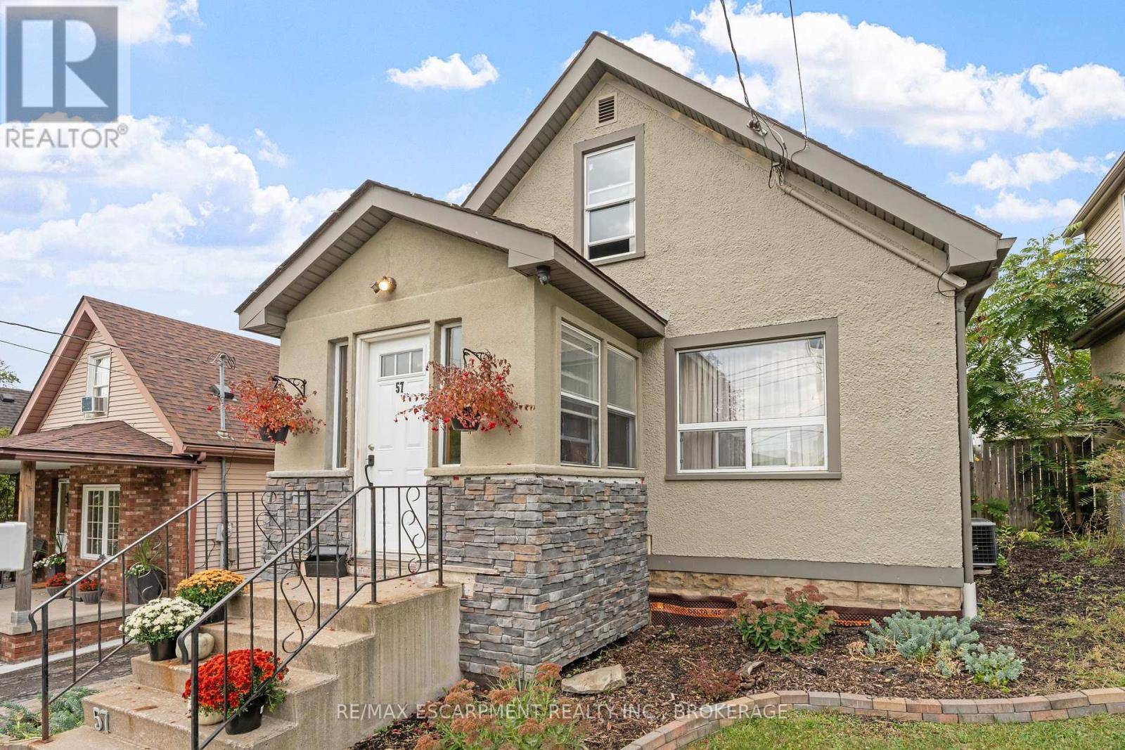 Thorold (thorold Downtown), ON L2V2A8,57 CARLETON STREET N