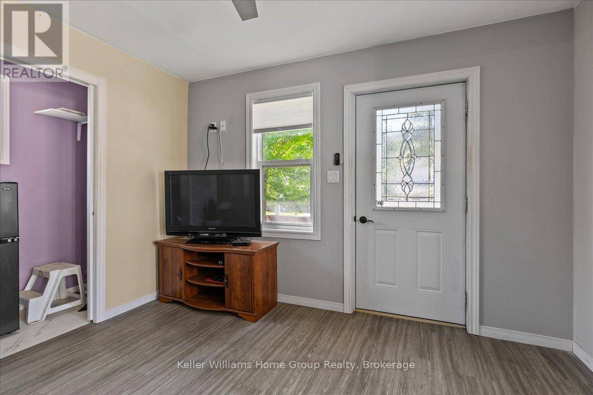 Wellington North (arthur), ON N0G1A0,138 FREDERICK STREET E