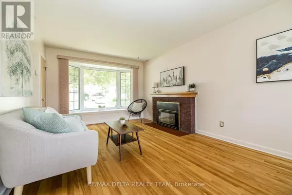 Ottawa, ON K1G0T9,644 BROWNING AVENUE
