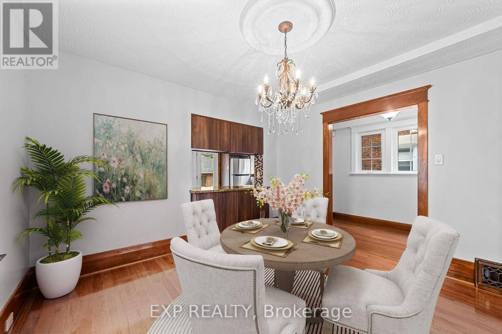 London South (south F), ON N6C3Y7,275 RIDOUT STREET S