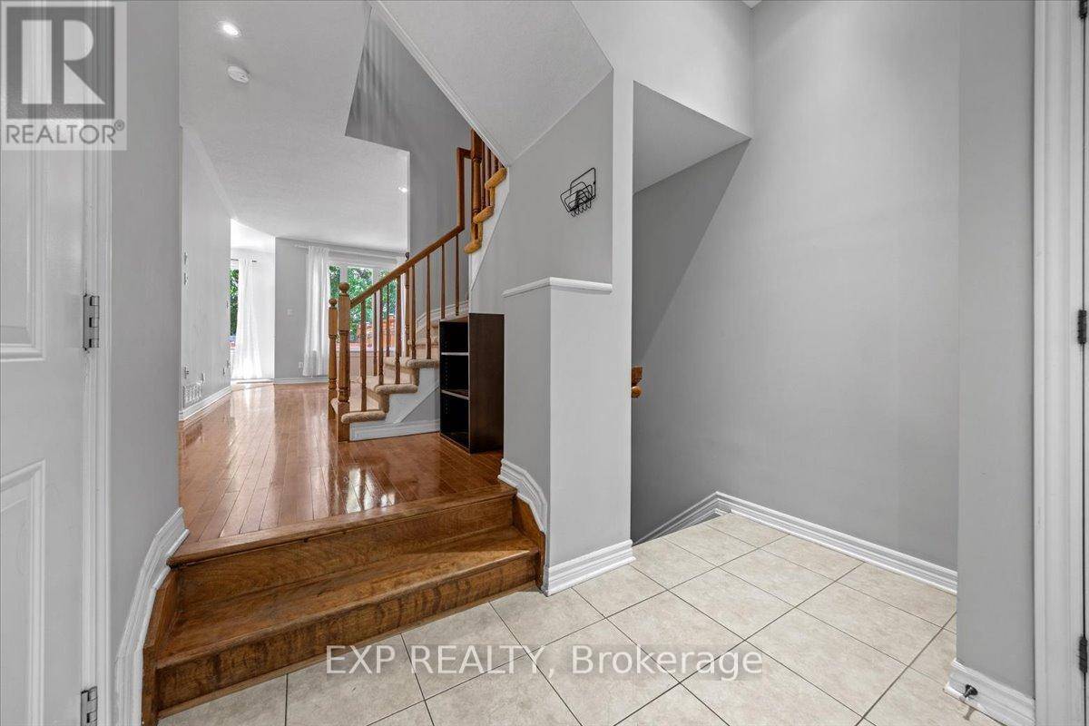 Ottawa, ON K1T4J2,264 BRADWELL WAY