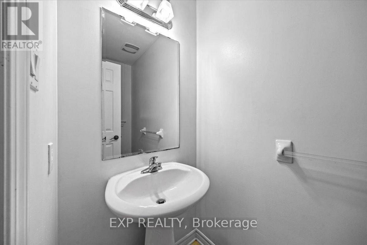 Ottawa, ON K1T4J2,264 BRADWELL WAY