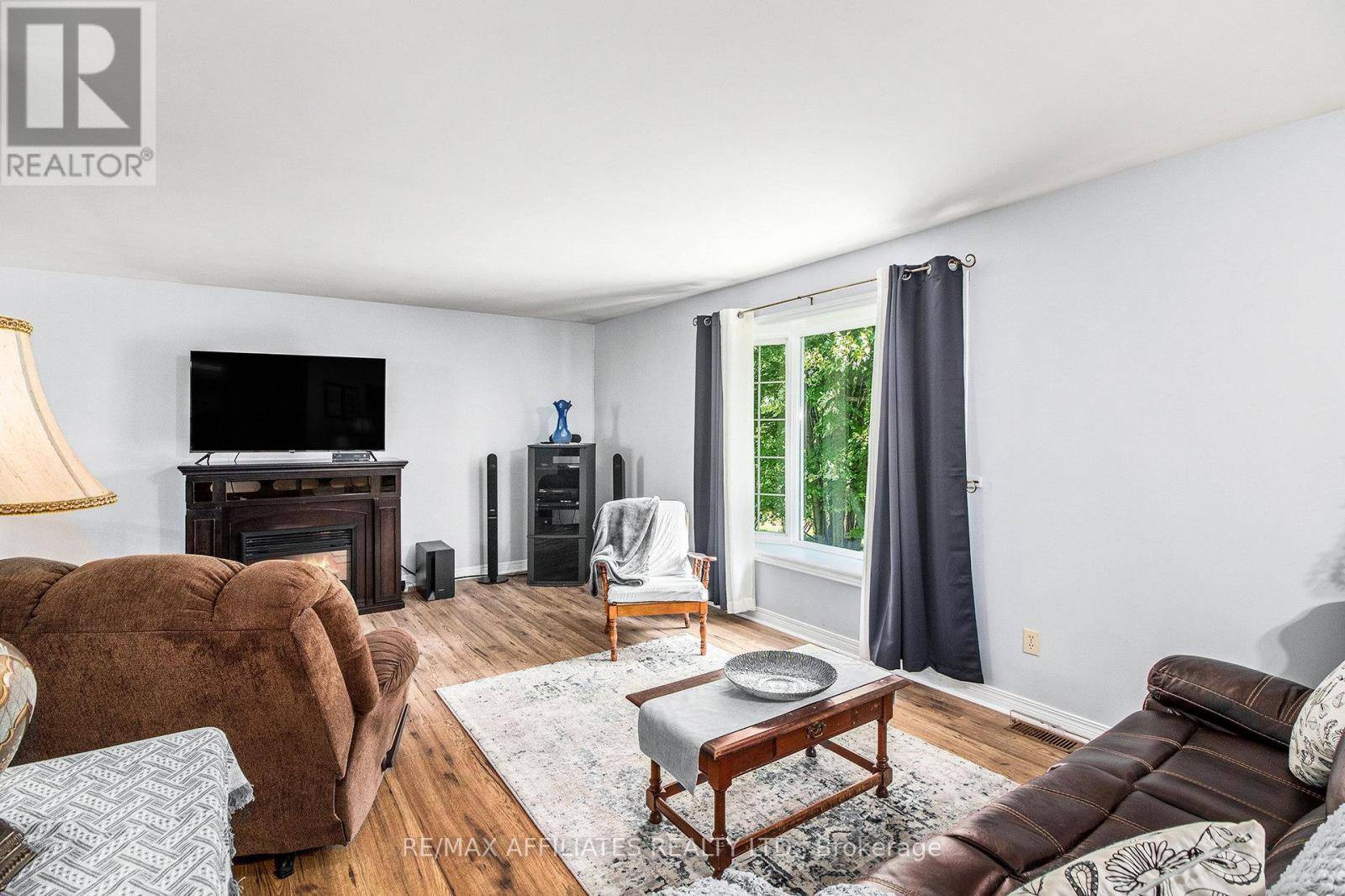 Augusta, ON K0G1R0,9674 HALL ROAD