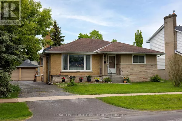 209 MCMAHON AVENUE, Kingston (west Of Sir John A. Blvd), ON K7M3H3