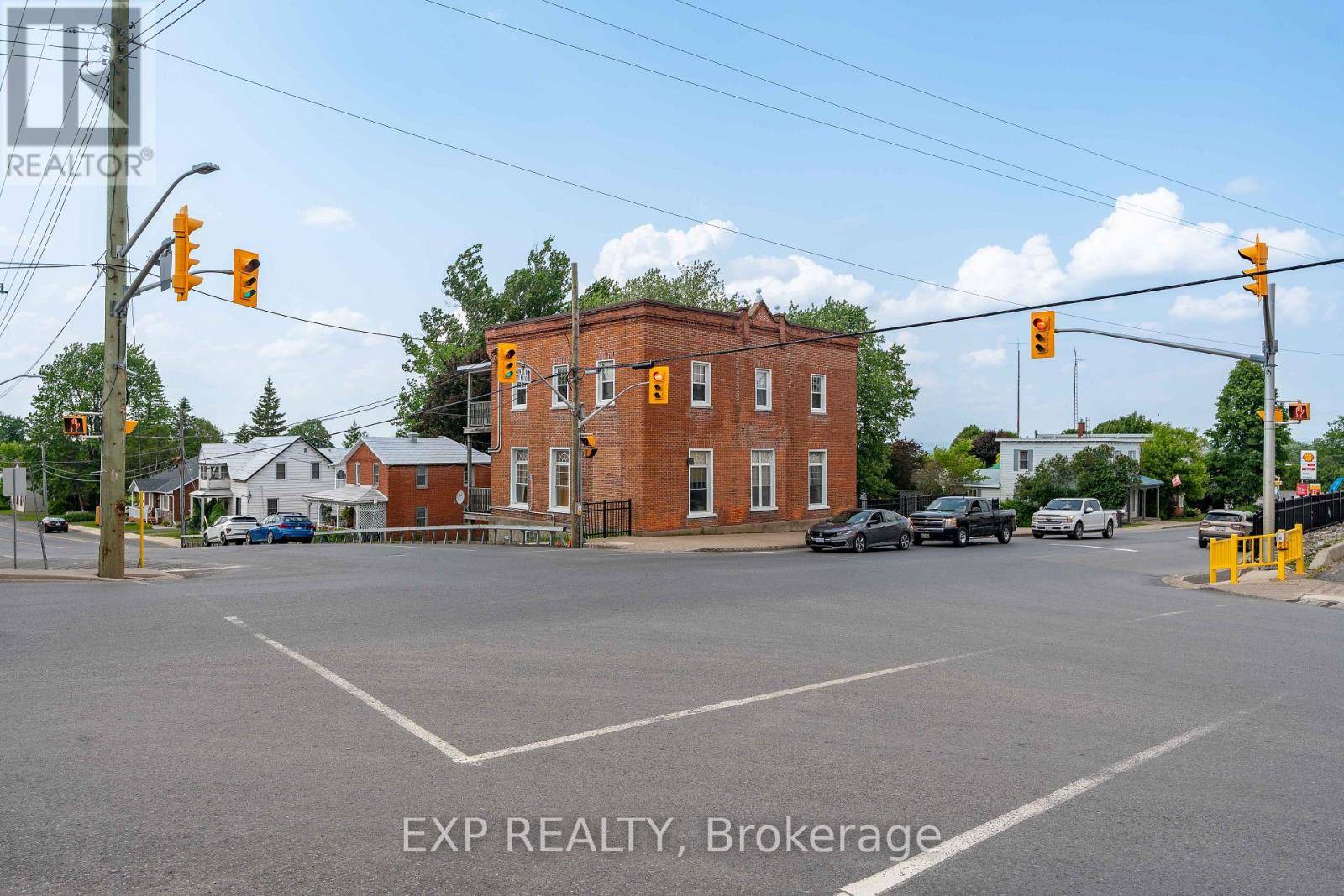 5858 HIGHWAY 34 ABC, Champlain, ON K0B1R0