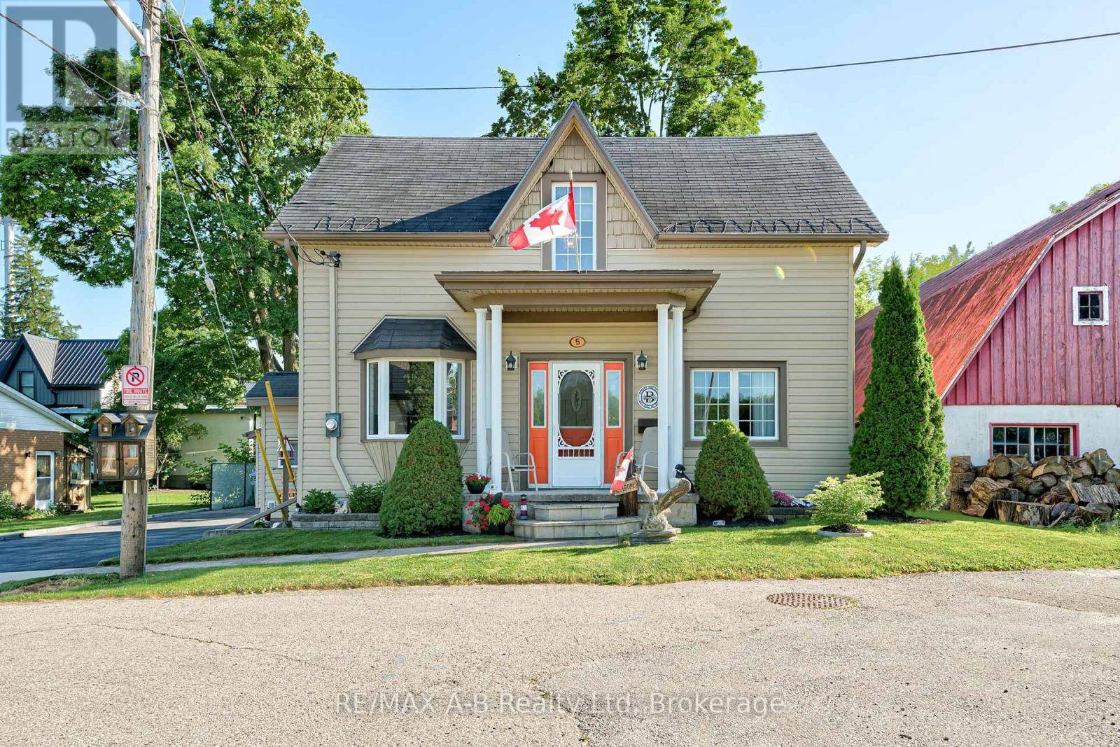 5 CRUICKSHANK STREET, Perth East (milverton), ON N0K1N0