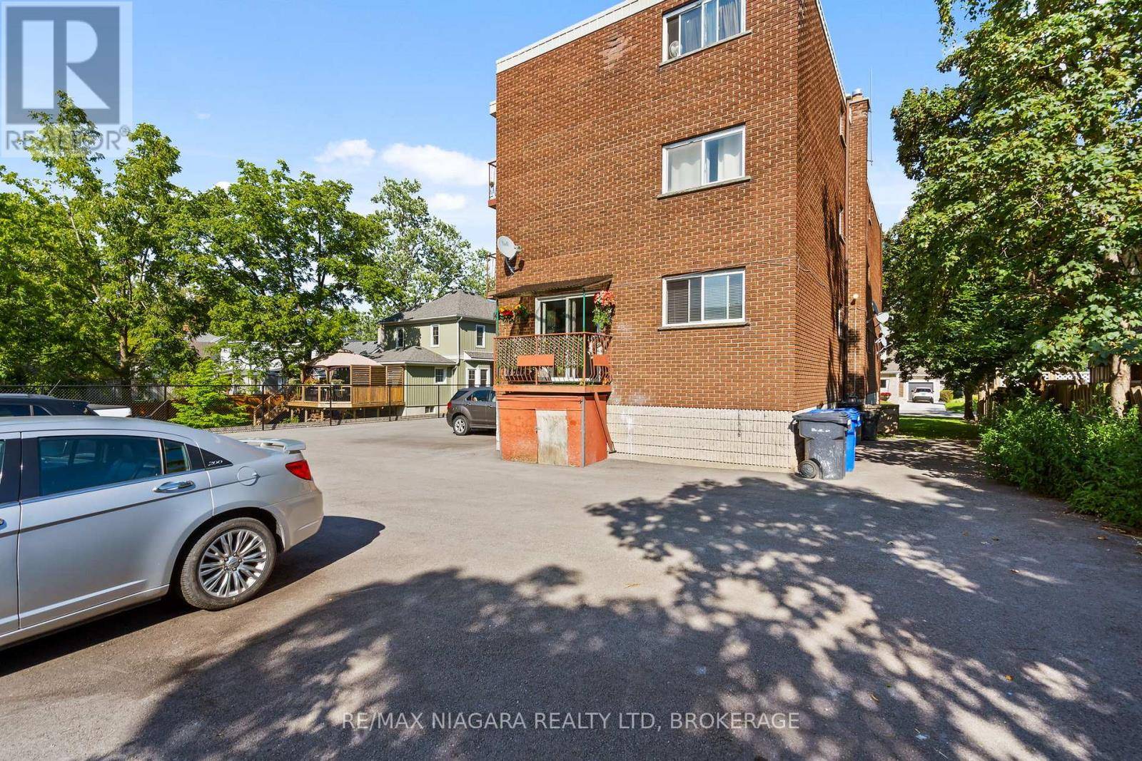 Thorold (thorold Downtown), ON L2V1Z7,41 CARLETON STREET S