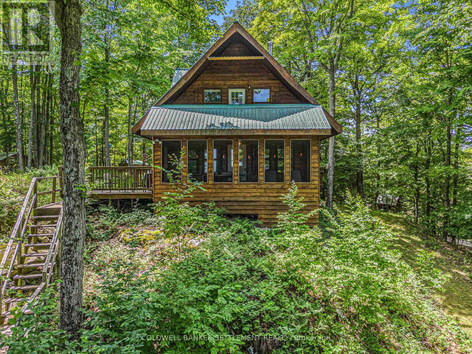 Tay Valley, ON K7H3C5,110 HORSESHOE BAY ROAD