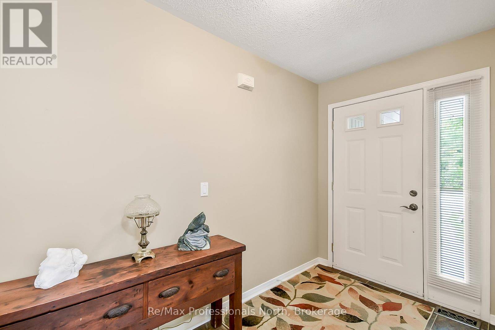 Gravenhurst (muskoka (s)), ON P1P1Y4,15 PINERIDGE GATE