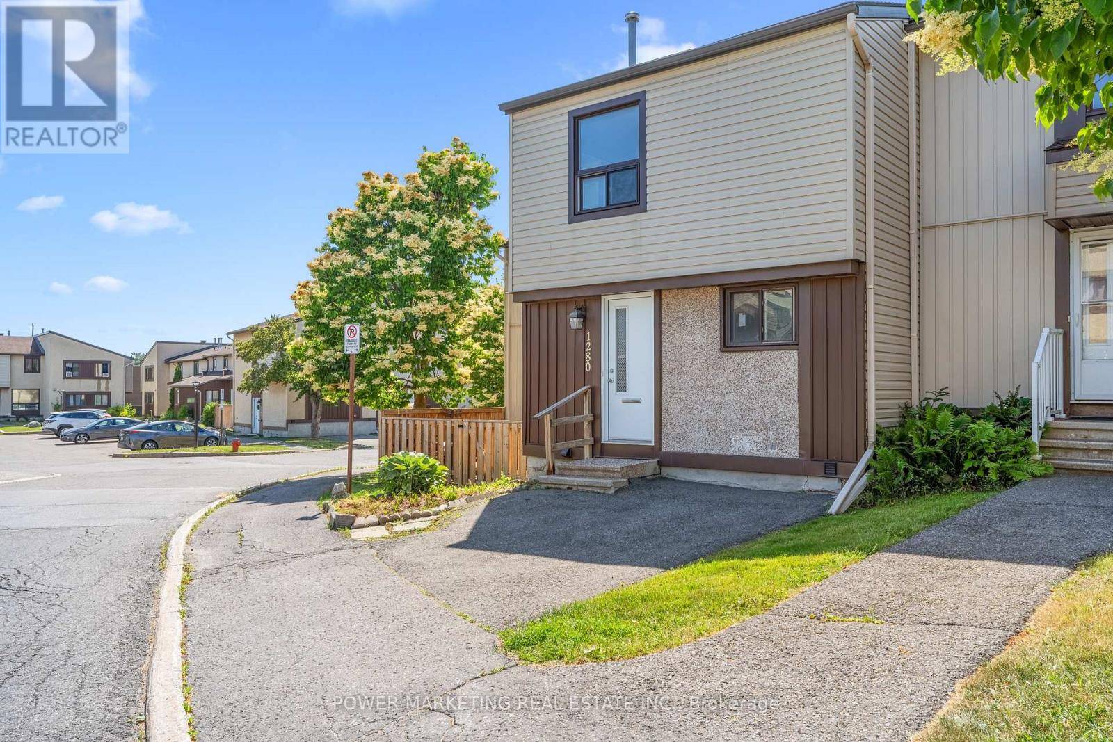 Ottawa, ON K1J8P3,1280 BETHAMY LANE