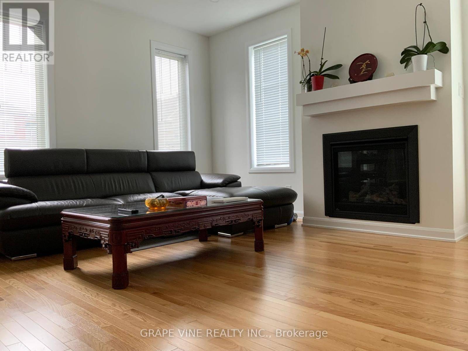 Ottawa, ON K2J6V5,22 DALKEY WAY