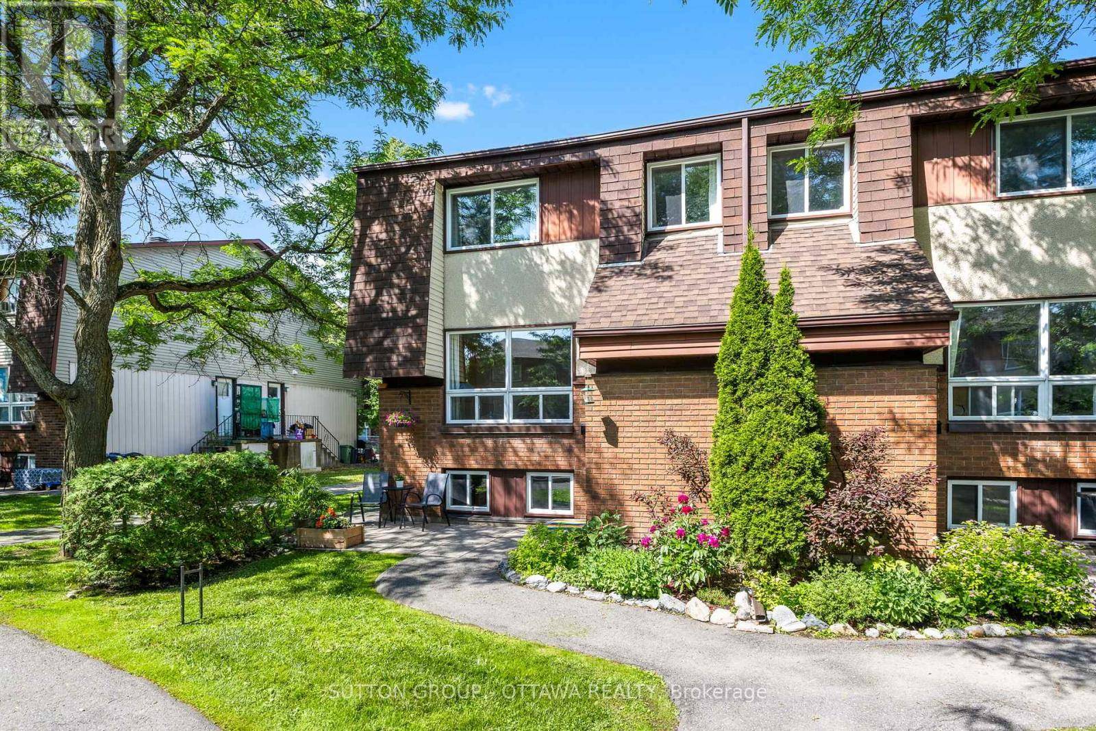 86 East Renova #86, Ottawa, ON K1G4C6