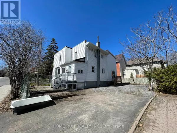 Ottawa, ON K1S0Y9,121 CONCORD STREET E