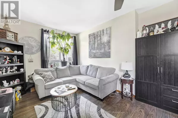 London East (east L), ON N5Z2H1,281 EGERTON STREET