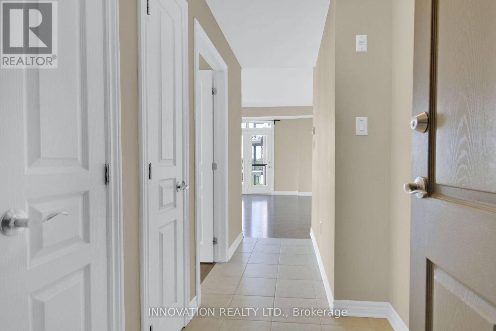 Ottawa, ON K2T0J6,180 Guelph Private #201