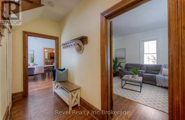 Woodstock (woodstock - North), ON N4S4K6,509 CANTERBURY STREET