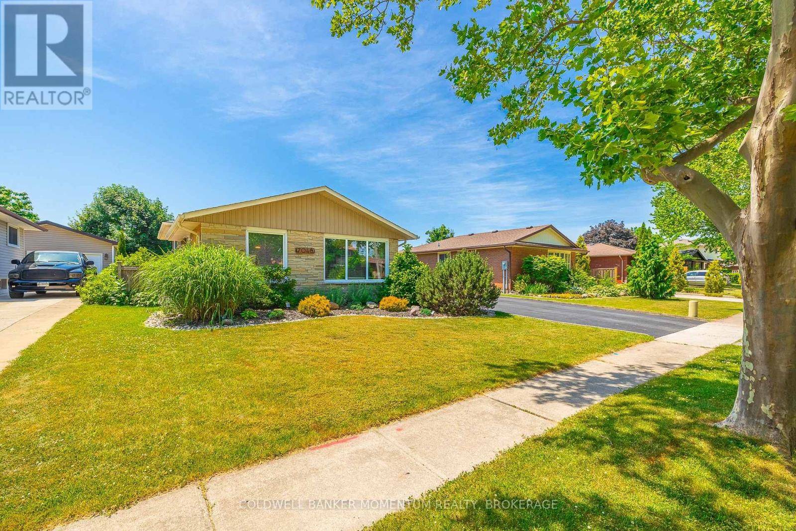 Niagara Falls (arad/fallsview), ON L2G2Z1,7046 CENTENNIAL STREET