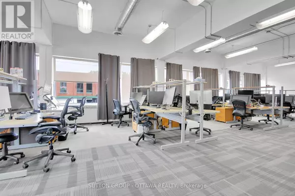 Ottawa, ON K1Y2Y1,981 Wellington ST #200