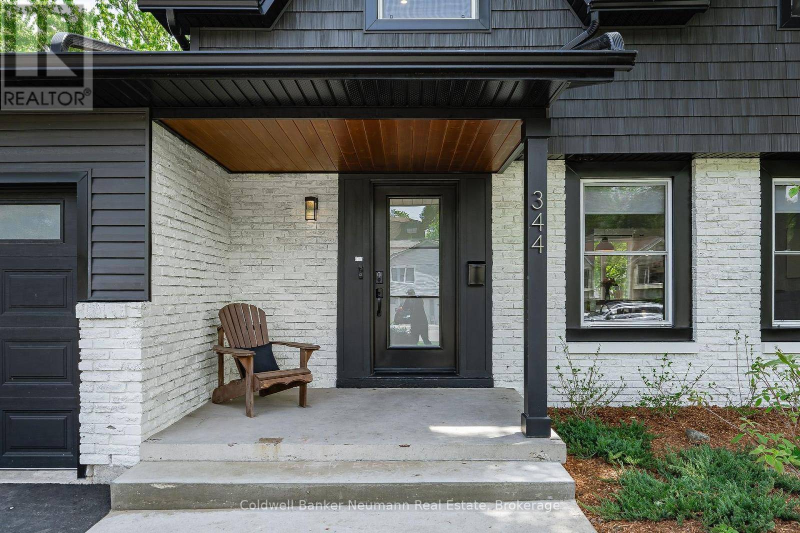 Guelph (willow West/sugarbush/west Acres), ON N1H7C1,344 WEST ACRES DRIVE