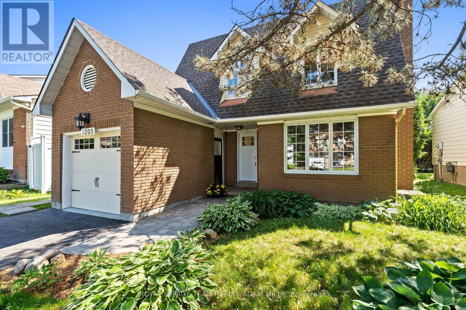 Ottawa, ON K1C2B2,1205 ST. MORITZ COURT