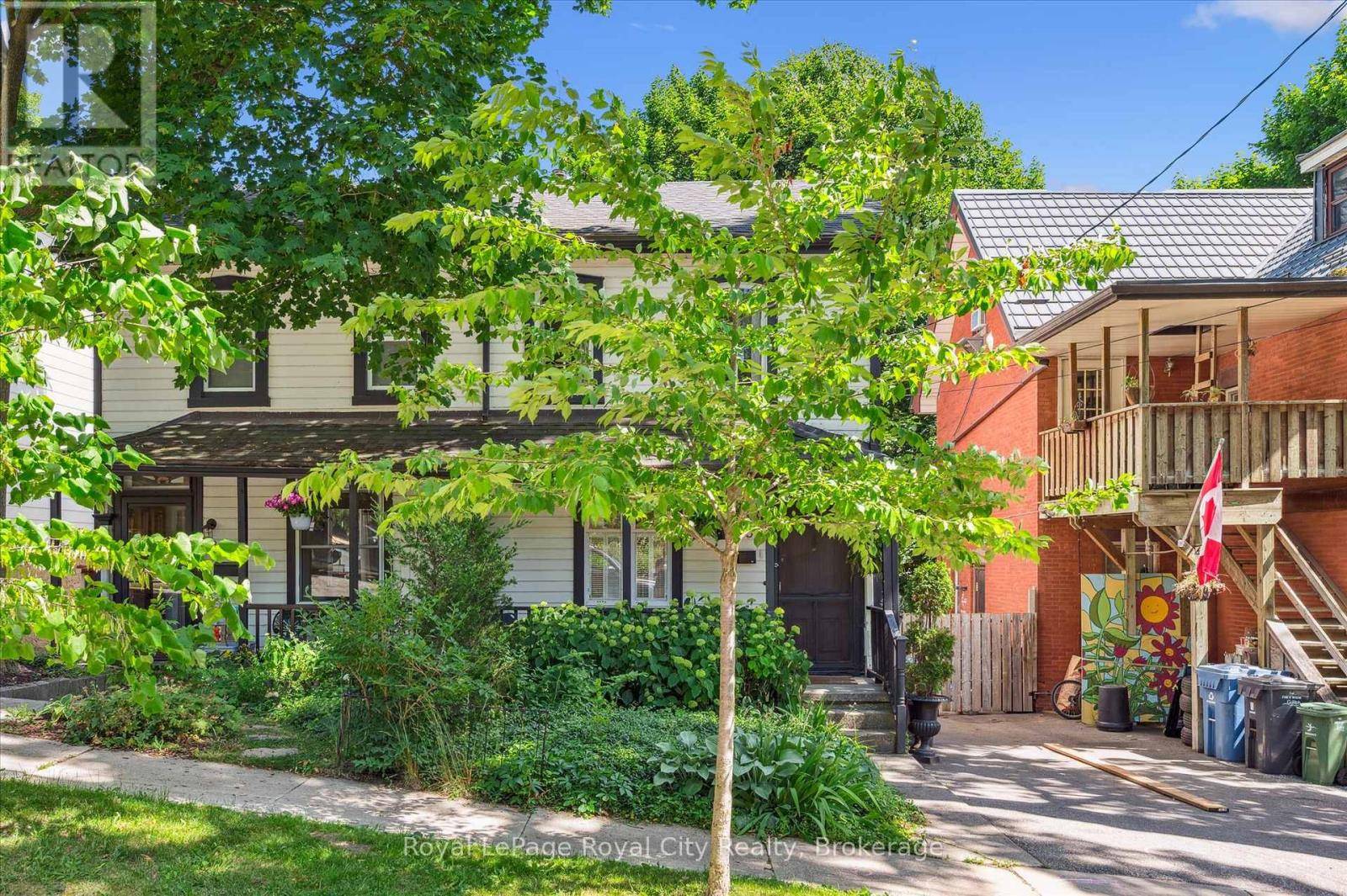 Guelph (downtown), ON N1H2X4,80 CORK STREET W