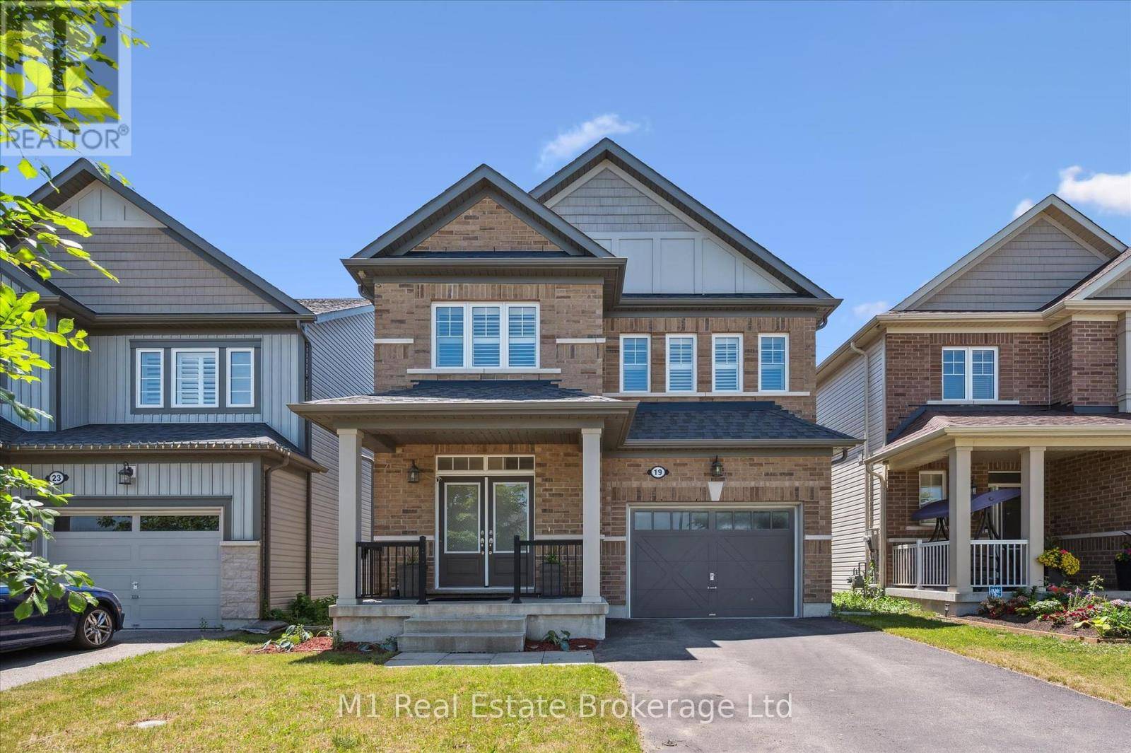 19 FINDLAY WAY, Centre Wellington (fergus), ON N1M0A4