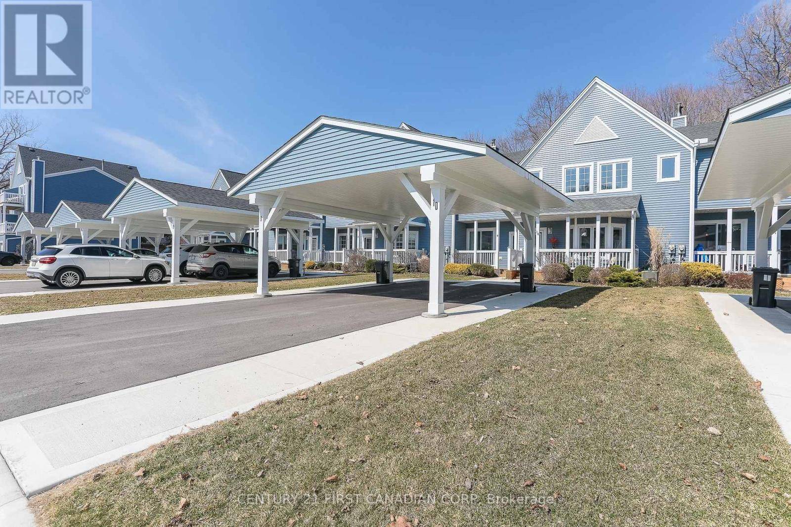 Central Elgin, ON N5L1E9,374 Front ST #10