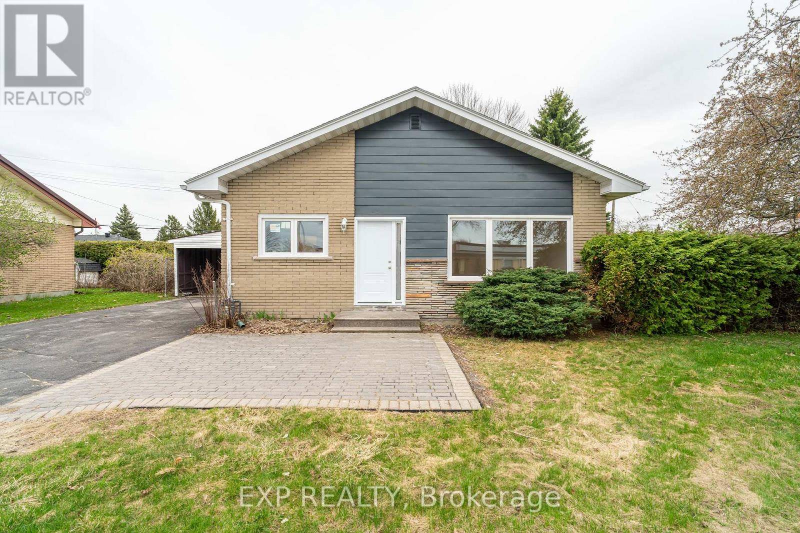 120 KNOXDALE ROAD, Ottawa, ON K2G1A7