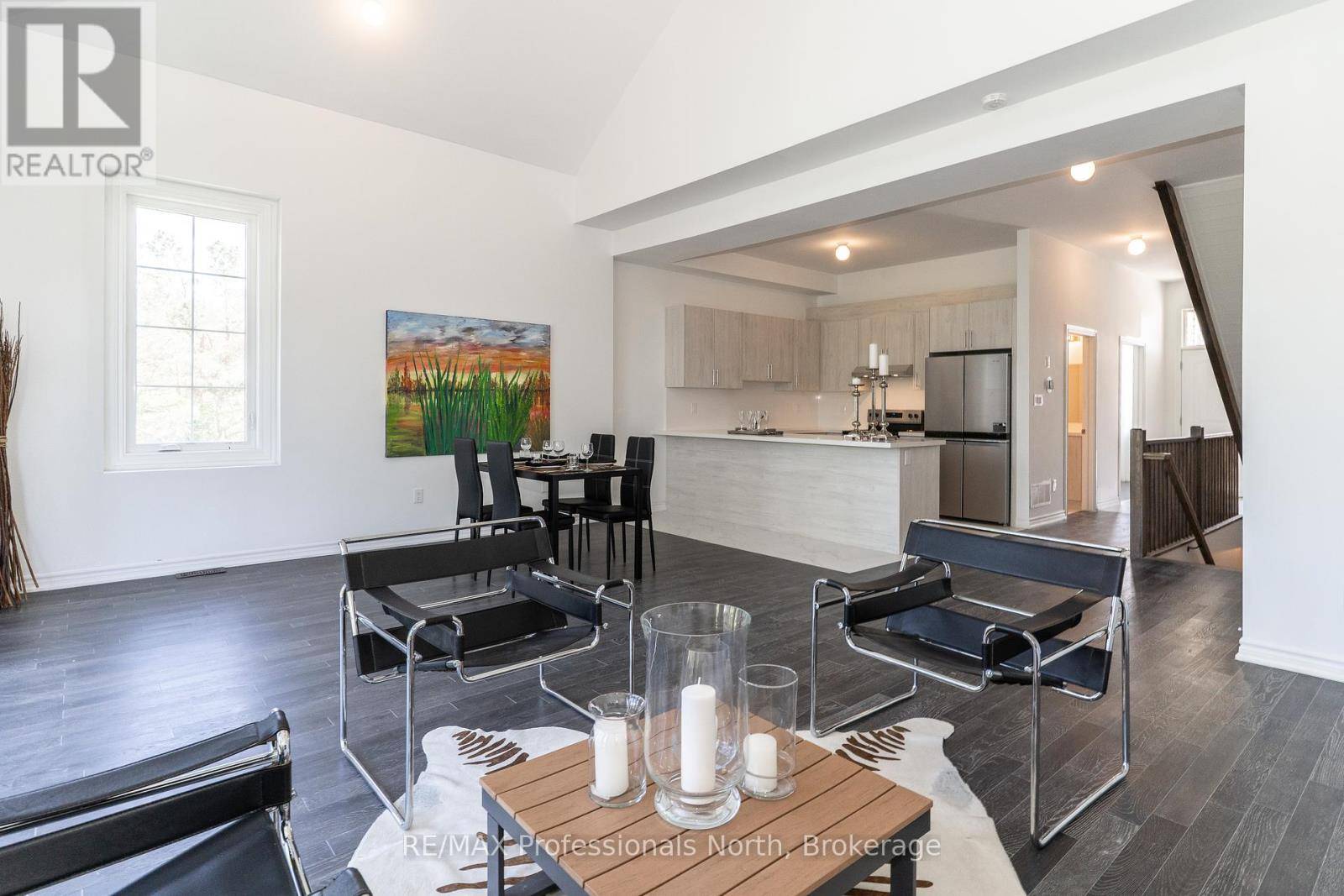 Bracebridge (macaulay), ON P1L0N5,19 TURNBERRY COURT