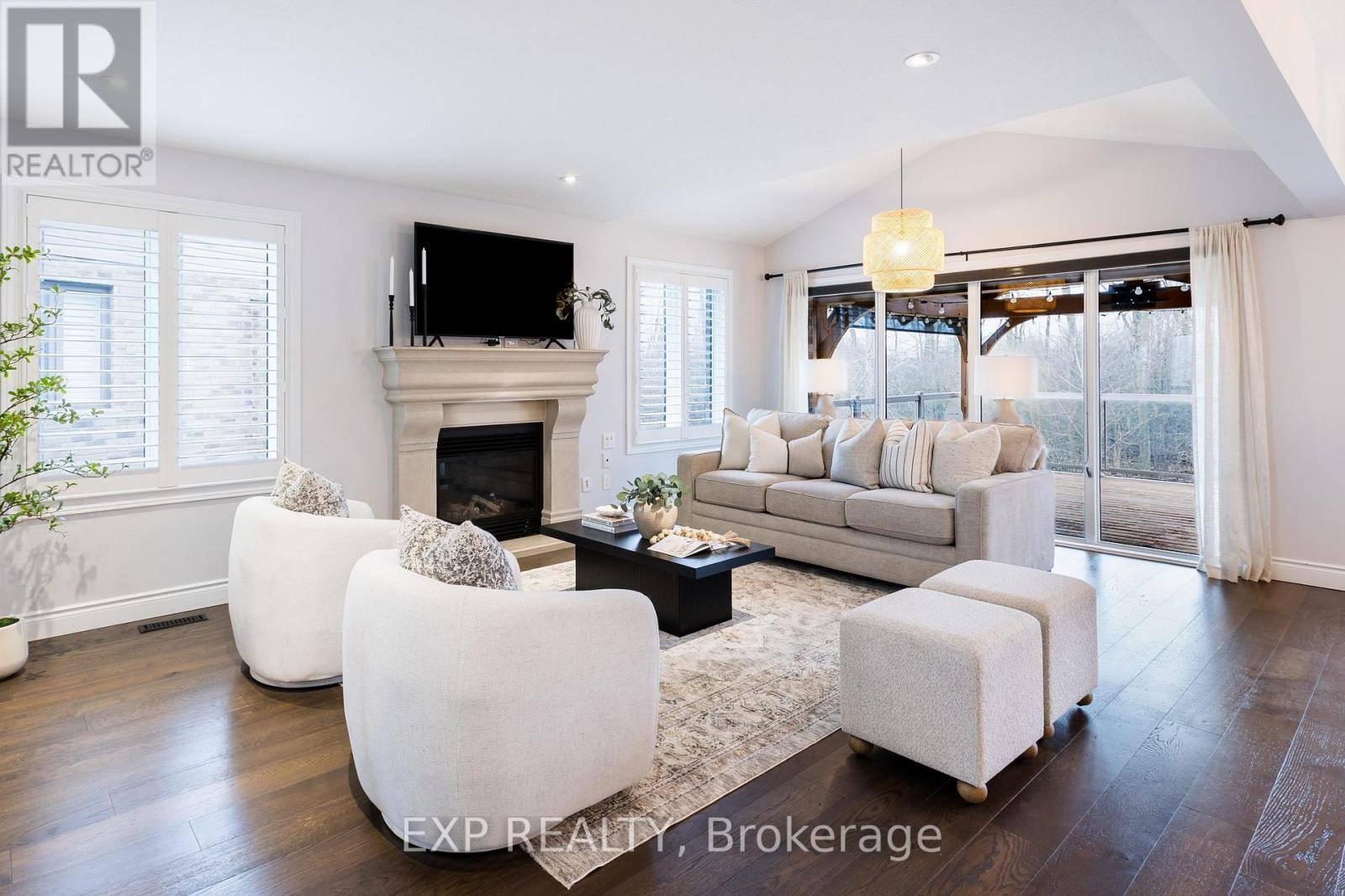 London North (north S), ON N6G5C1,2180 YELLOWBIRCH PLACE