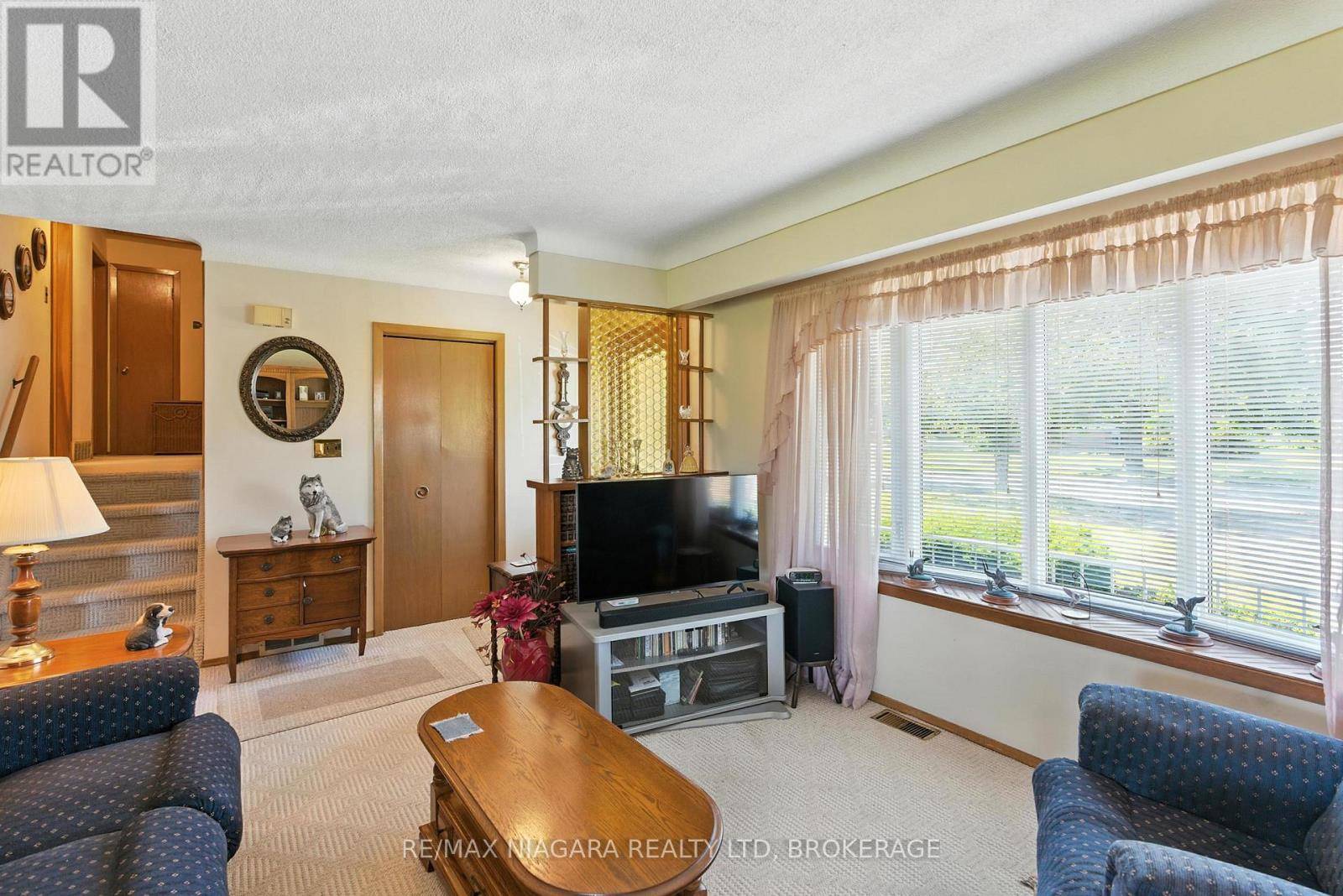 Welland (lincoln/crowland), ON L3B1C3,107 HARRISON AVENUE