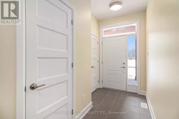 Russell, ON K0A1W0,361 VOYAGEUR PLACE