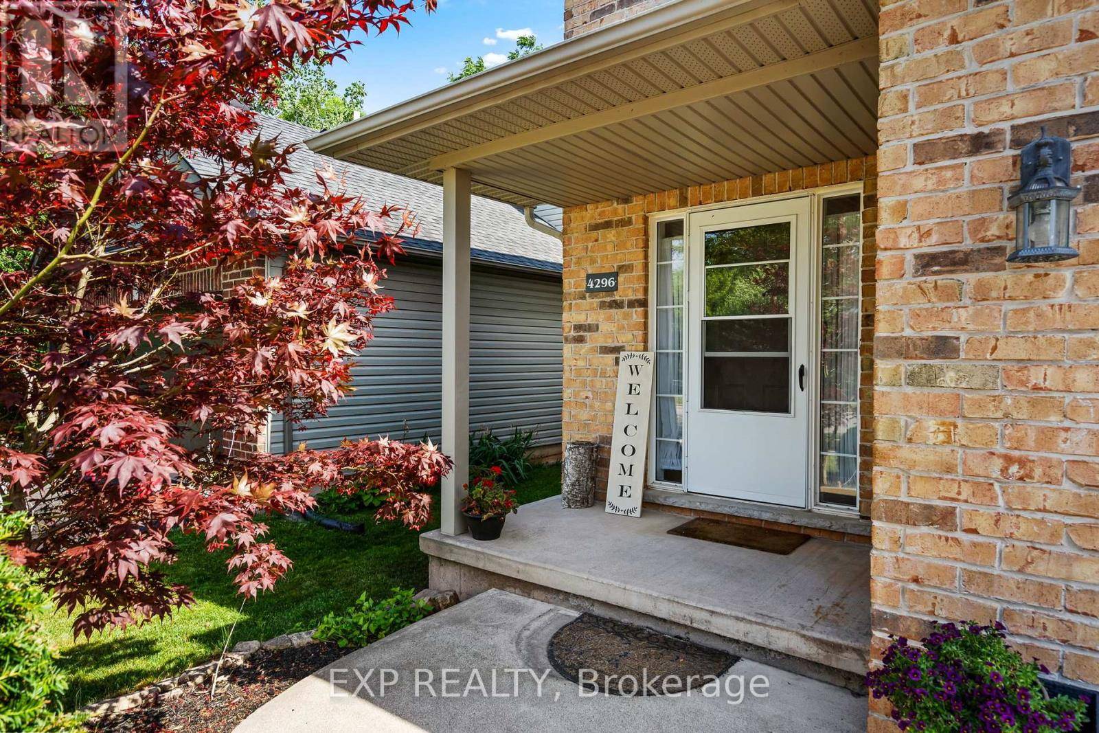 Lincoln (beamsville), ON L3J0P8,4296 AREJAY AVENUE