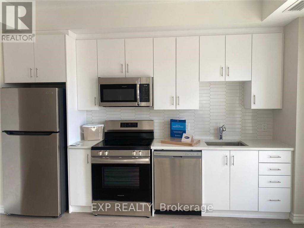 Ottawa, ON K1K5C2,1350 HEMLOCK RD #502