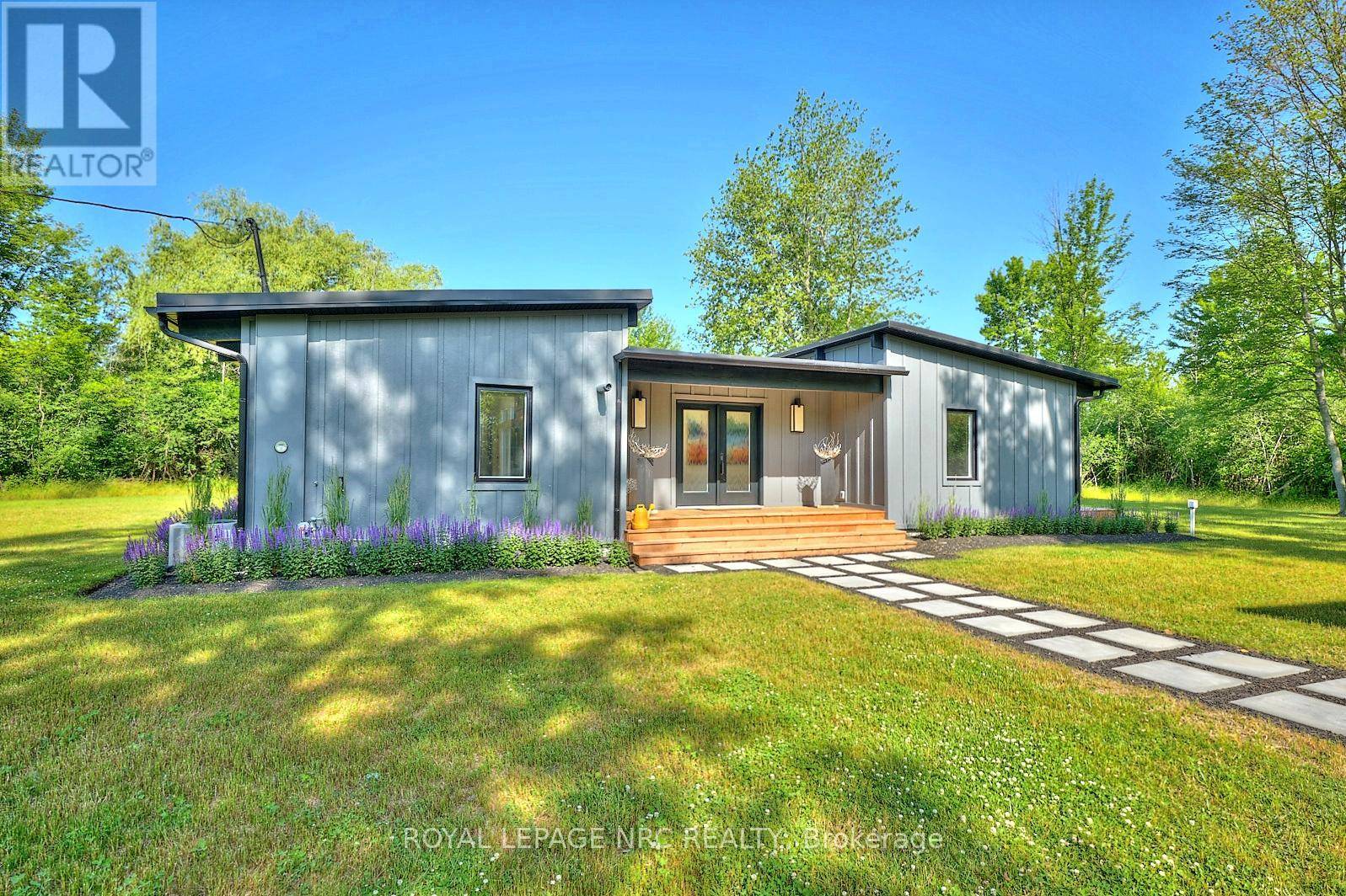 Fort Erie (crescent Park), ON L2A5M4,1904 MACDONALD DRIVE