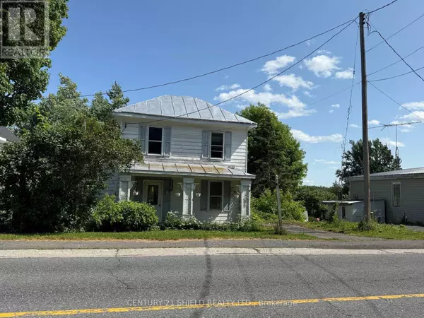 South Glengarry, ON K0C2J0,20064 COUNTY RD 18 ROAD