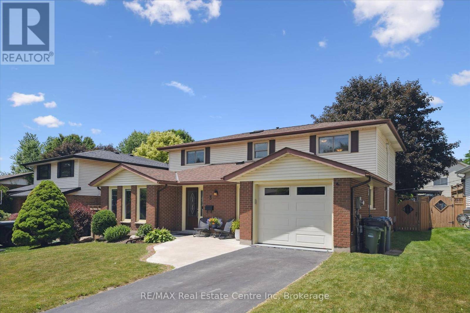 Guelph (kortright West), ON N1G4J6,3 BROMBAL DRIVE