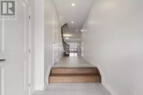 Ottawa, ON K2J6Z1,534 CORRETTO PLACE